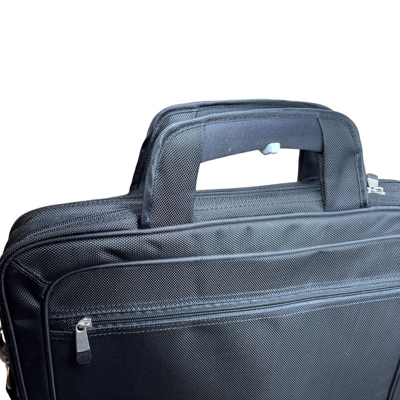 Dell Professional Black Laptop Bag - Picture 5 of 11